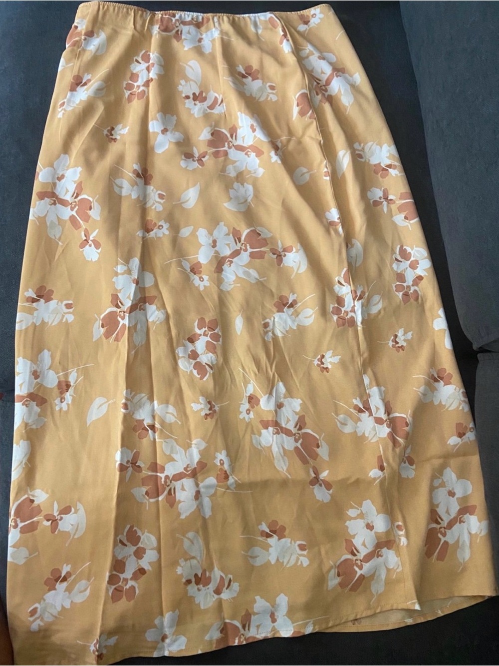 NWT Abercrombie & Fitch Floral Skirt✨🌼 - Picture 3 of 4